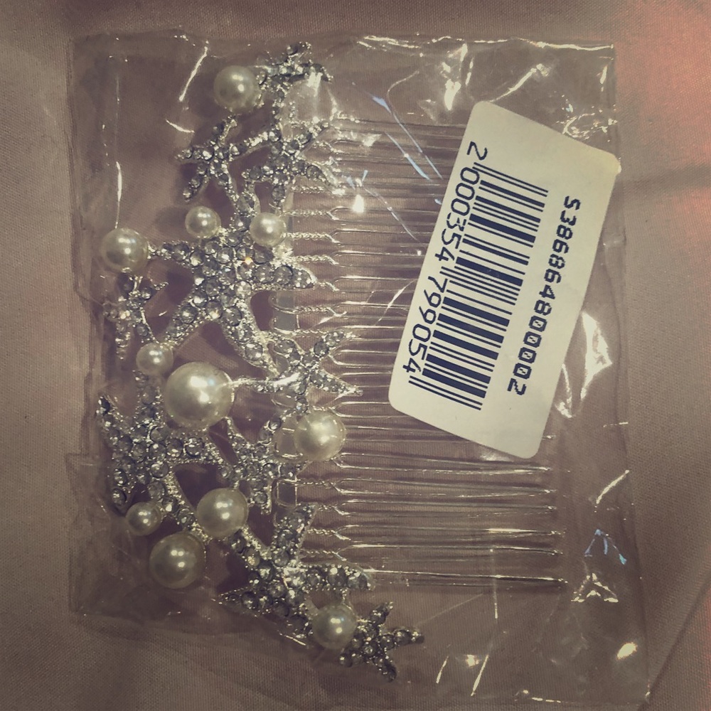 Starfish and pearls hair comb